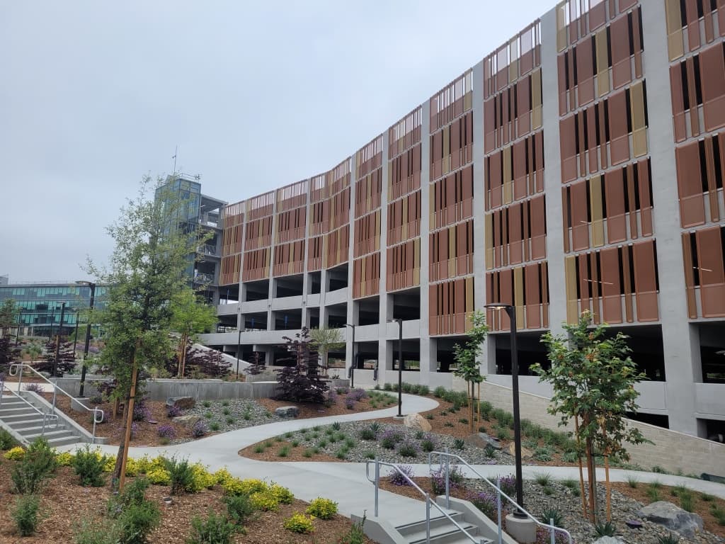 Harbor UCLA Parking Building